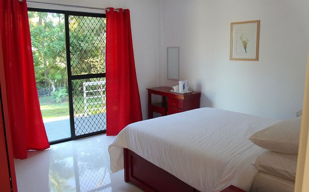 Bohol White House Bed & Breakfast Lila Extérieur photo